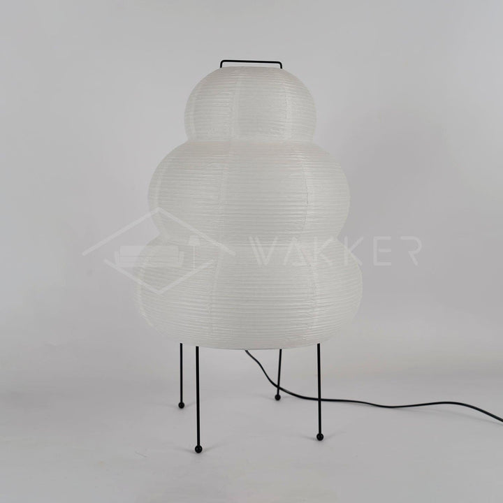 Lampe de salon design japonais en papier, luminaire élégant pour une atmosphère relaxante.