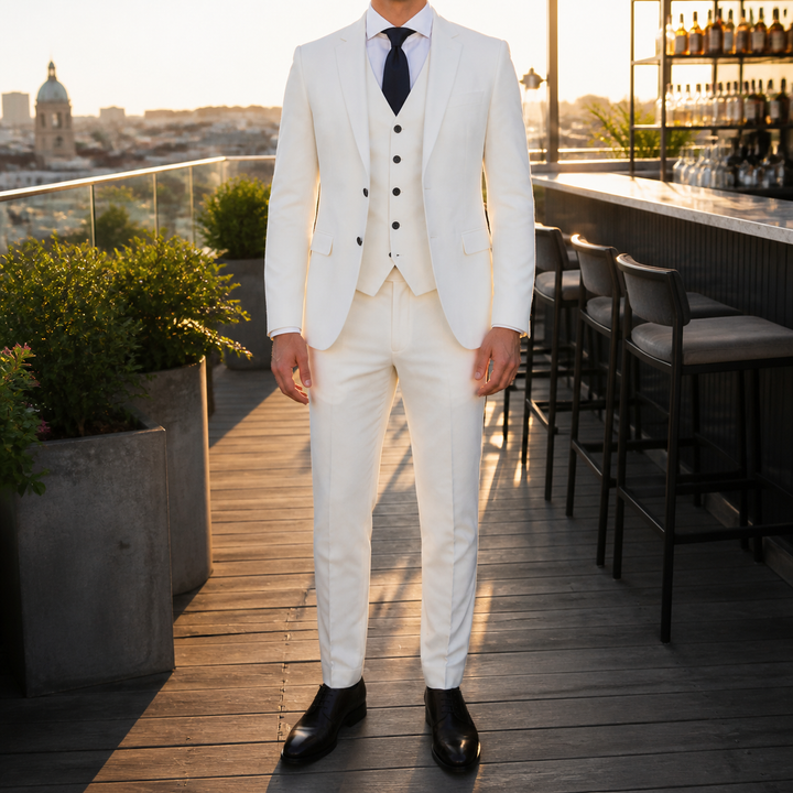 Costume homme 3 pièces, idéal pour les grandes tailles. Tenue formelle élégante.