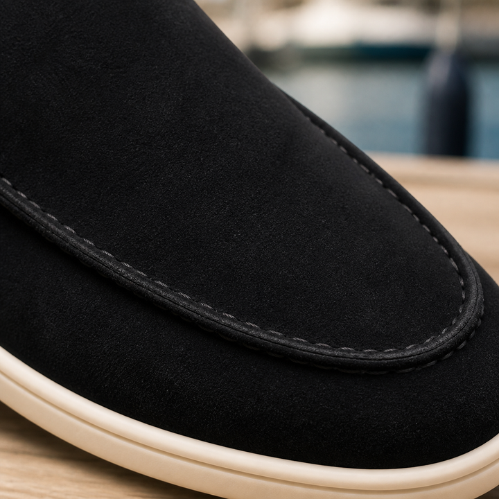 Mocassins homme élégants à enfiler, chaussures confort pour style décontracté ou bureau.
