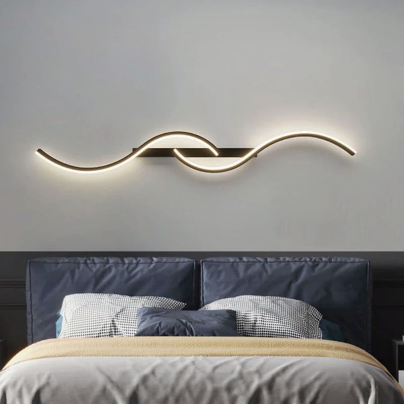 Lampe murale LED contemporaine noire, design géométrique pour un éclairage d'intérieur moderne et décoratif.