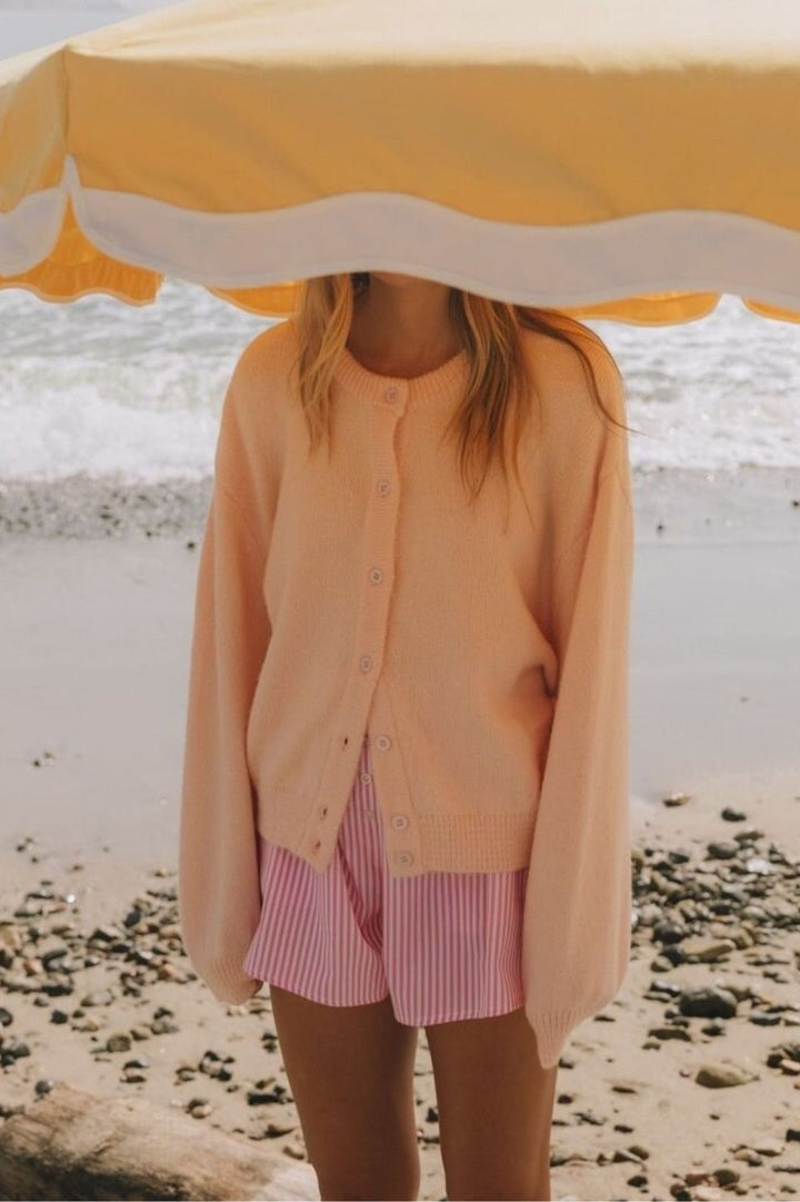 Haut cardigan élégant pour femmes, tricoté, avec boutons et manches longues, idéal pour le confort quotidien.