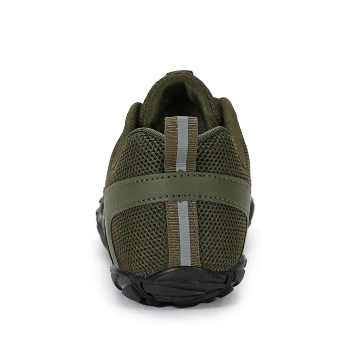 Chaussures de sport pieds nus, légères et confortables, parfaites pour la marche et le trail en nature.