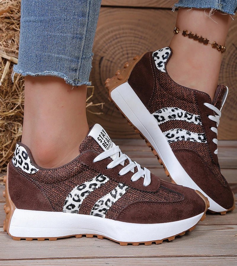Chaussures femmes ergonomiques avec plateforme, assurant un confort optimal et un style décontracté chic.