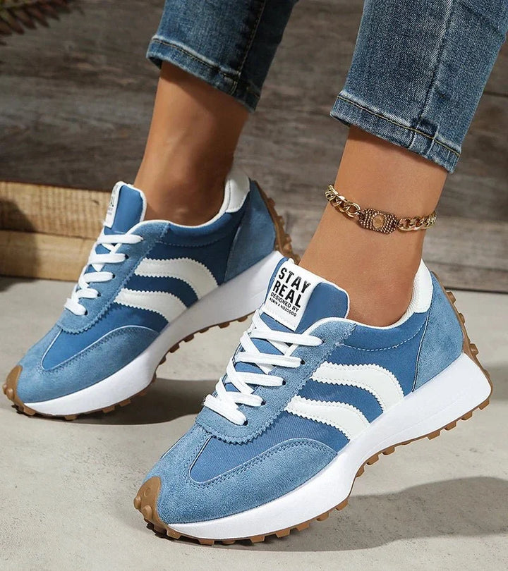 Chaussures de marche ergonomiques pour femmes, offrant un confort supérieur et un look décontracté moderne.