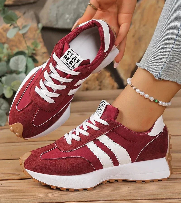 Baskets femmes ultra-confortables, parfaites pour les activités quotidiennes et un style décontracté.