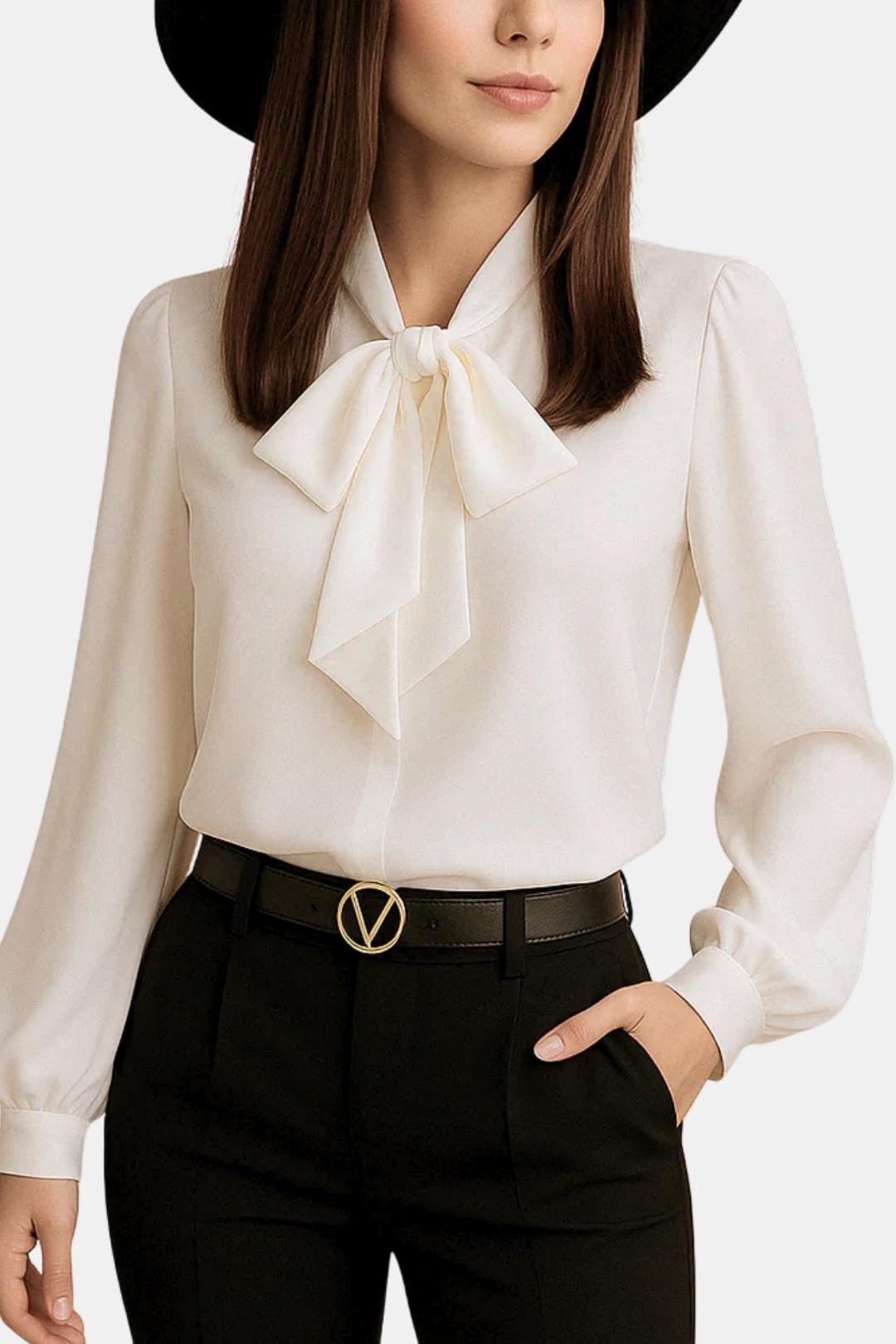 Blouse chic femme à col lavallière, manches longues, tissu léger, pour une élégance moderne et facile à porter.