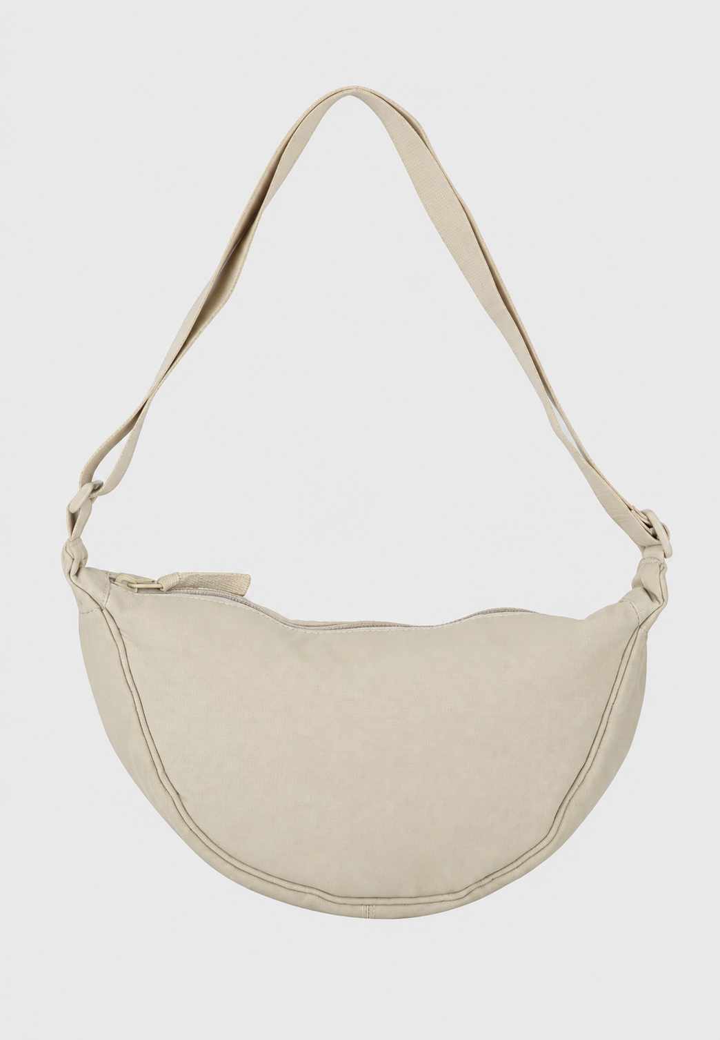 Sac bandoulière femme demi-lune en nylon. Accessoire de mode élégant et décontracté pour un style quotidien.