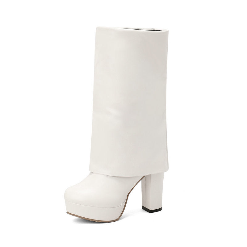 Bottes femme confortables, talon bloc et semelle compensée, idéales pour la mode automne-hiver.