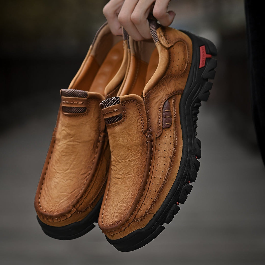Chaussures de transition homme, bottines alliant mode décontractée, confort et soutien postural amélioré.