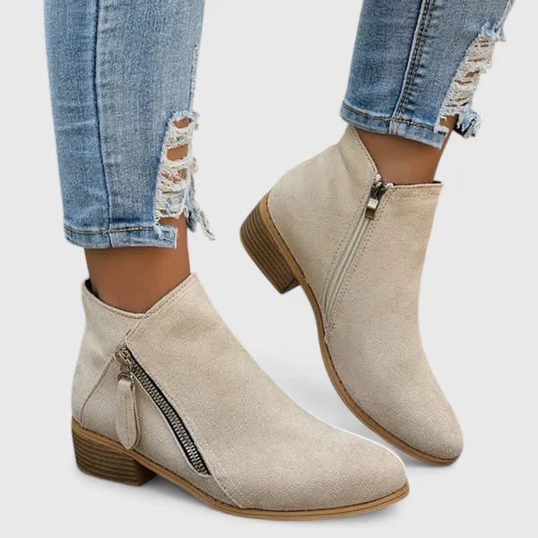 Chaussures bottines orthopédiques femme, élégantes et confortables. Parfaites pour l'automne et le printemps.