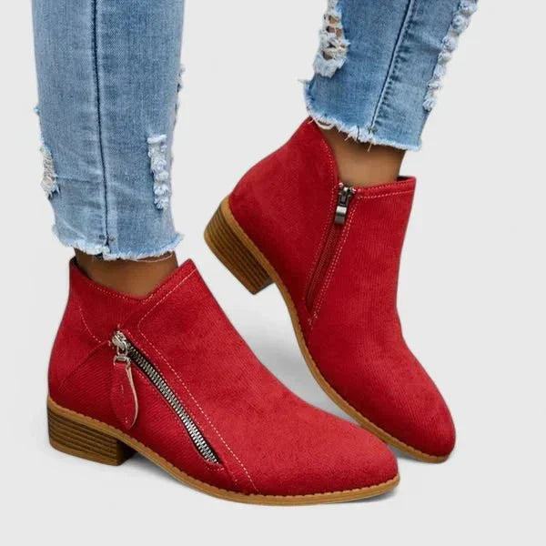 Bottines orthopédiques femme offrant un confort supérieur et soutien. Chaussures élégantes pour le quotidien.