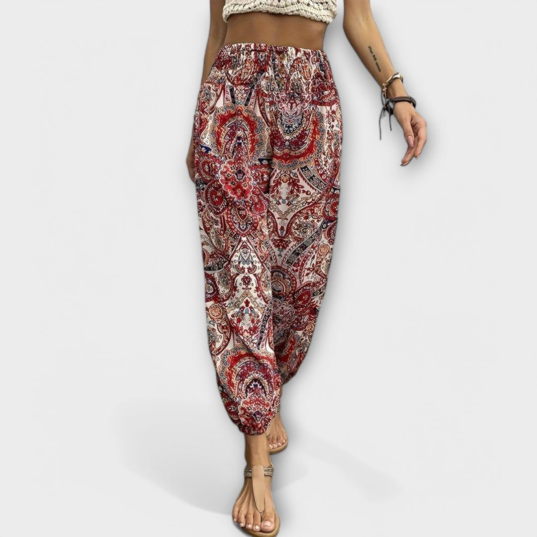 Pantalon Scarlett femme, motif ethnique polyvalent, confortable pour la mode et les tenues décontractées.