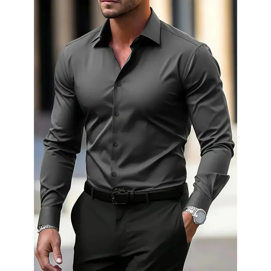 Chemise homme élégante, coupe slim et manches longues, parfaite pour affirmer un style casual chic ou professionnel.