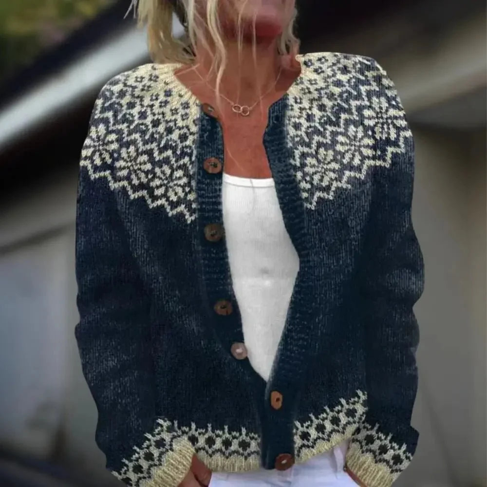 Cardigan femme imprimé, un vêtement mode élégant et décontracté pour le printemps et l'automne avec style.