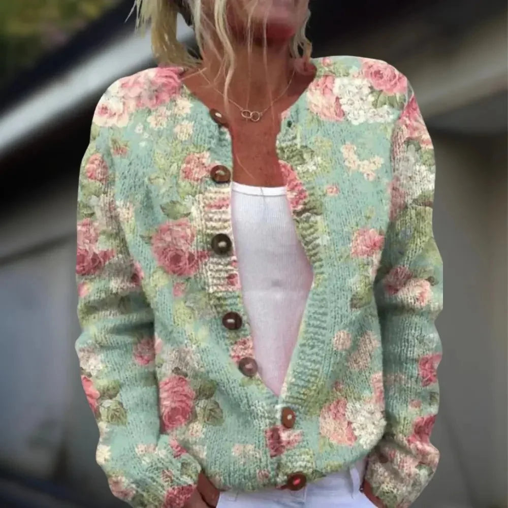 Cardigan imprimé polyvalent pour femmes, vêtement mode adaptable, look chic ou décontracté du quotidien.