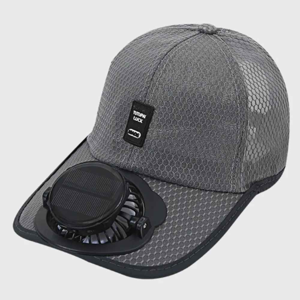 Chapeau de sport rechargeable avec ventilateur, offrant fraîcheur et protection UV pour activités extérieures.