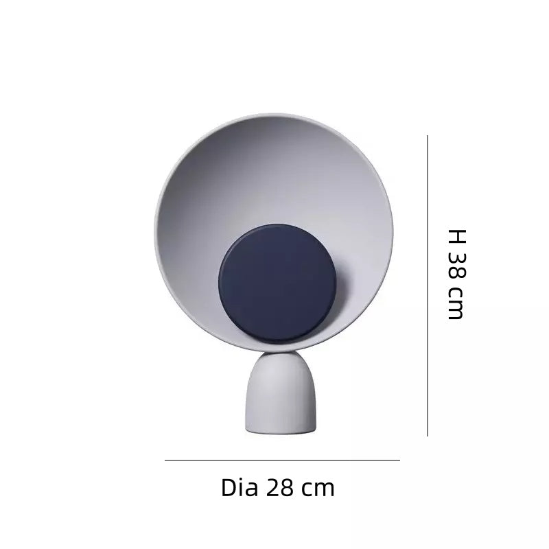 Objet décoratif et fonctionnel, lampe de table design bol blanc, élément moderne pour une belle décoration intérieure.