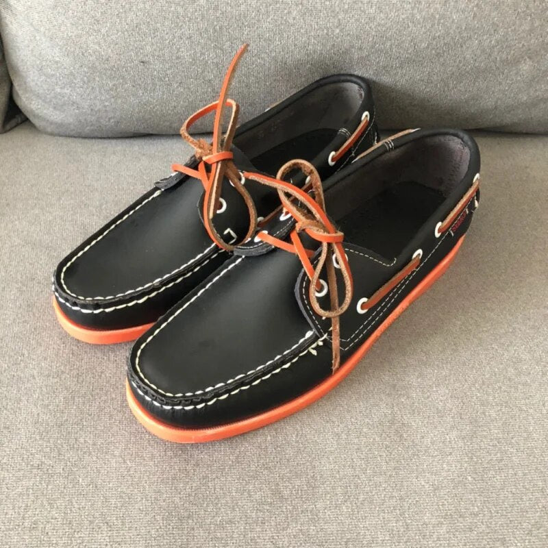 Chaussures bateau homme confortables pour usage quotidien, idéales pour look décontracté ou semi-formel élégant.