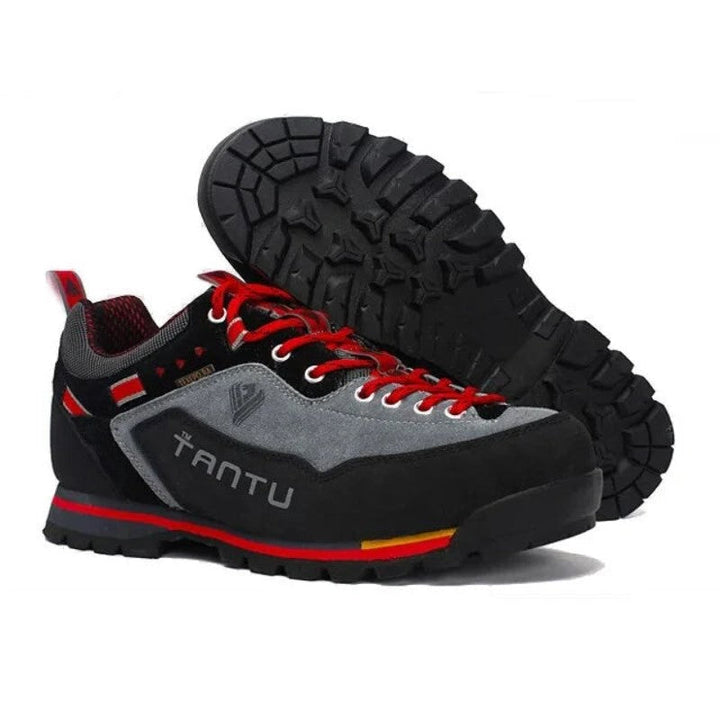 Chaussures homme de plein air robustes, antidérapantes et confortables pour randonnée et aventure.