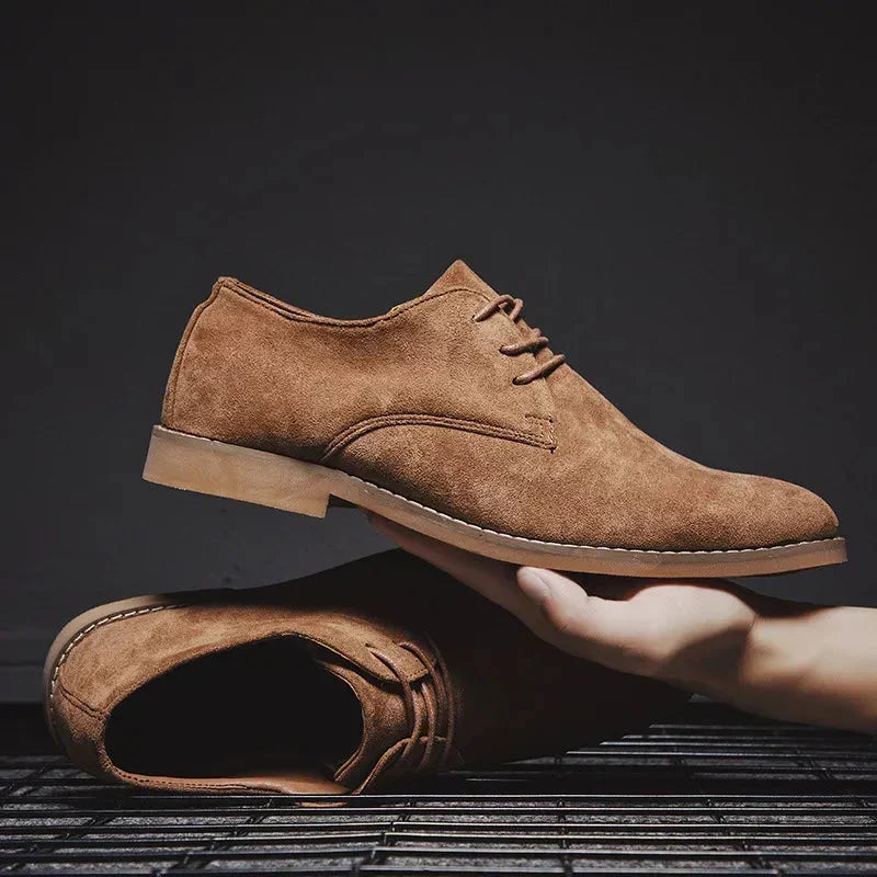 Profil élégant des Richelieu homme noires, idéales pour un look habillé ou de ville, offrant style et confort.