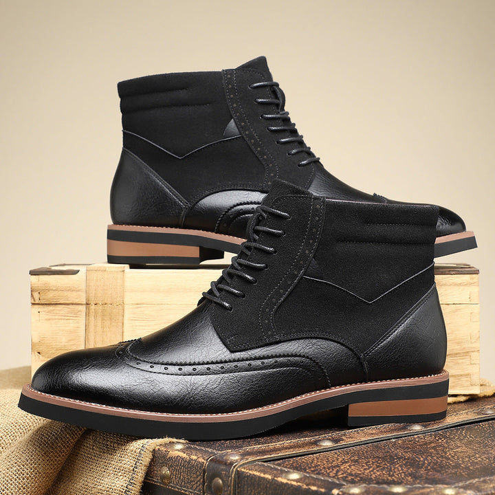 Détail brogue raffiné sur chaussures wingtip homme, pour un look élégant en ville ou au travail.