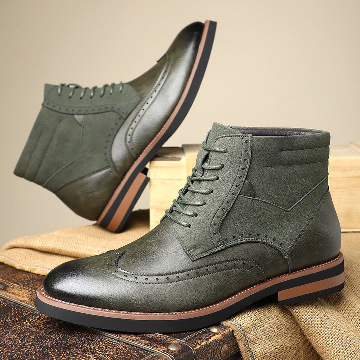 Chaussures wingtip homme en cuir, alliant confort durable et style sophistiqué, formelles ou décontractées.