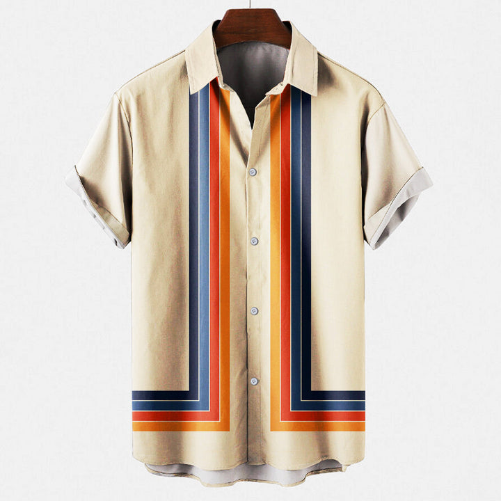 Chemise homme rétro classique, coupe droite, parfaite pour un style élégant et décontracté au quotidien.