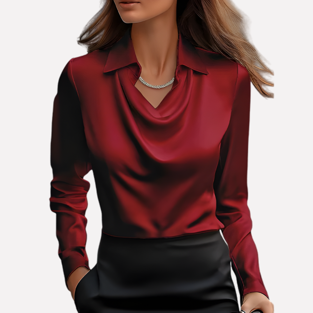 Chemisier femme élégant au col drapé unique, coupe fluide pour un style chic.