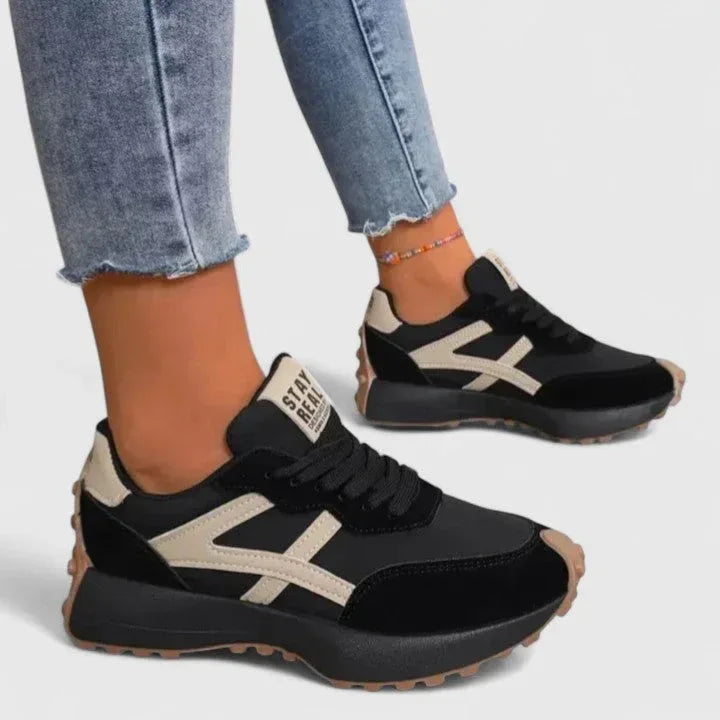 Baskets orthopédiques pour femmes, confortables, idéales pour le soutien des pieds et la marche quotidienne.