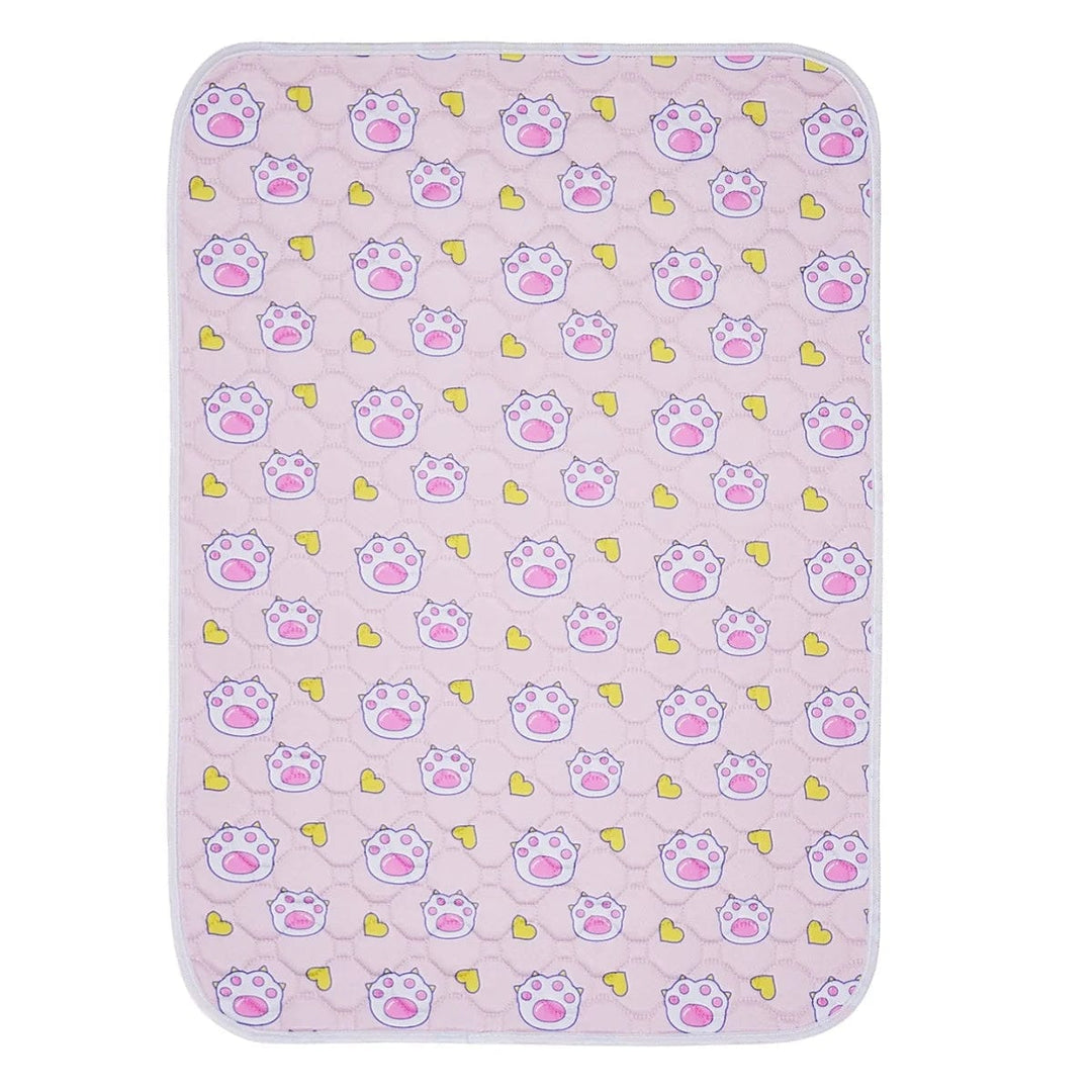 Tapis de protection lavable pour sols, destiné aux chiots et chiens, assure une hygiène durable.