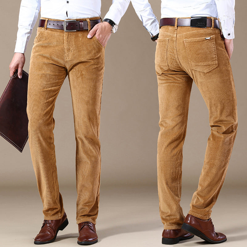 Pantalon homme slim fit décontracté, confortable et élégant. Parfait pour un style moderne.
