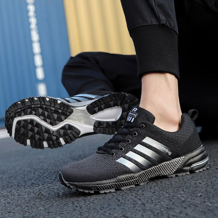 Baskets de sport orthopédiques, légères pour réduire la fatigue du pied.