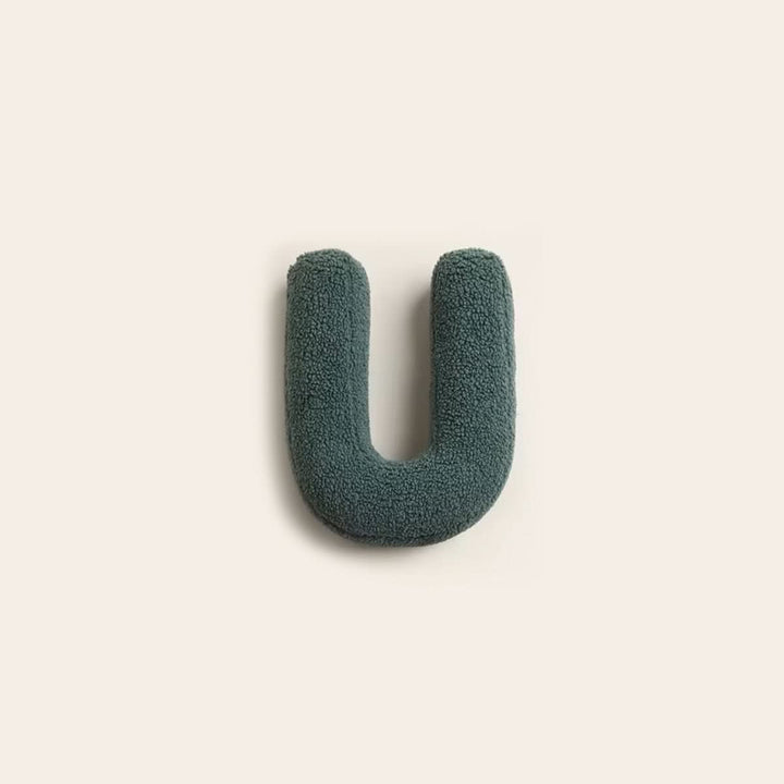 Coussin alphabet U, une idée cadeau originale et confortable pour la maison.