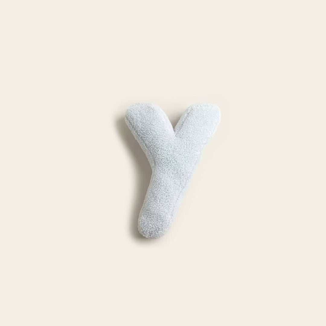 Coussin alphabet Y, cadeau personnalisé unique, parfait pour chambre d'enfant.