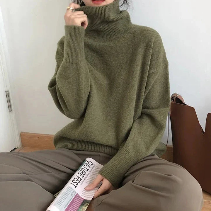 Pull femme col roulé matelassé: design chic et douillet. Parfait pour un look chaud et mode en automne-hiver.