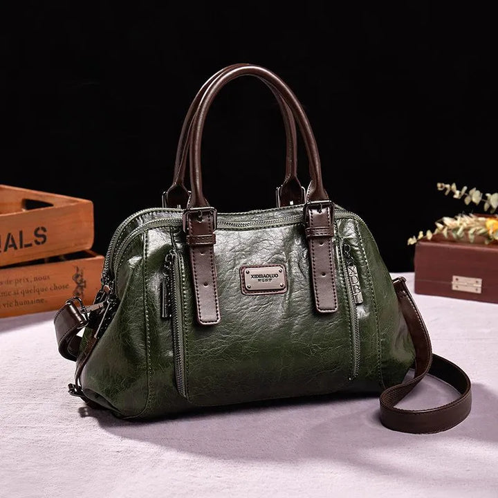 Sac à main vert, style vintage et chic pour femmes. Design intemporel, élégant et pratique.