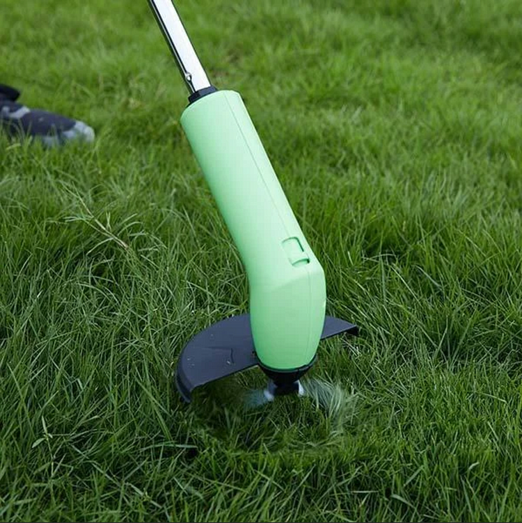 Débroussailleuse autonome GrassPro pour un jardinage sans effort, entretenant bordures et pelouse avec précision.