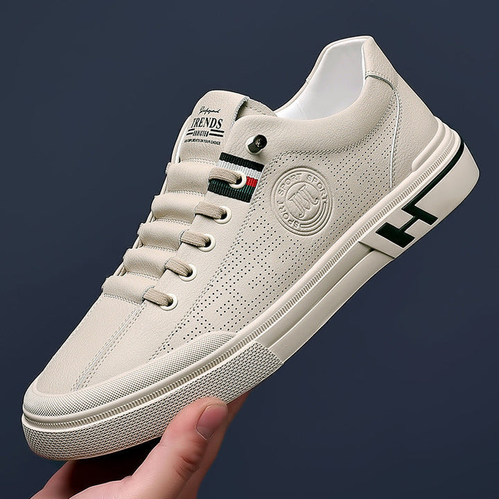 Chaussures décontractées pour hommes, au style élégant, idéales pour le quotidien et la mode masculine.