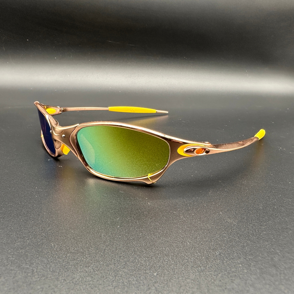 Lunettes de soleil noires Velocity polarisées pour hommes. Verres dégradés, protection UV complète et style.