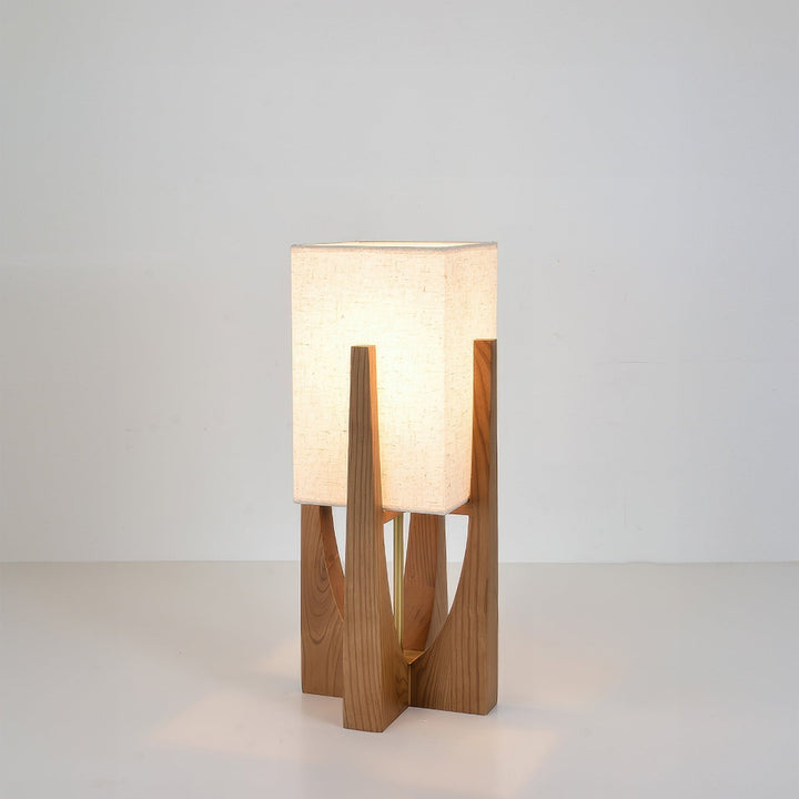 Élégante lampe japonaise sur pied avec abat-jour en tissu et structure en bois clair, lumière d'ambiance LED.