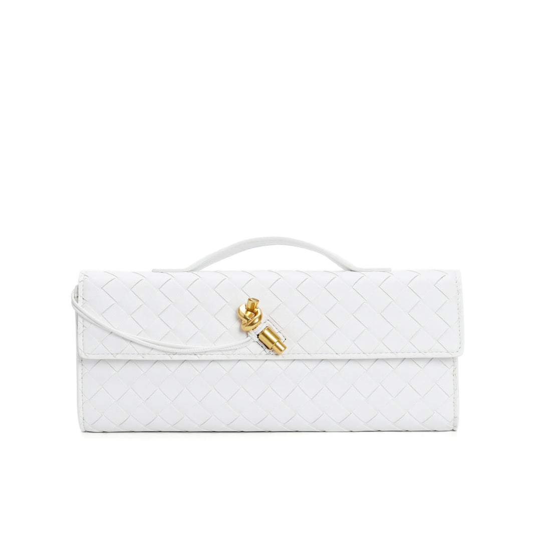 Accessoire de mode: sac à main en cuir tressé noir, design élégant et moderne.