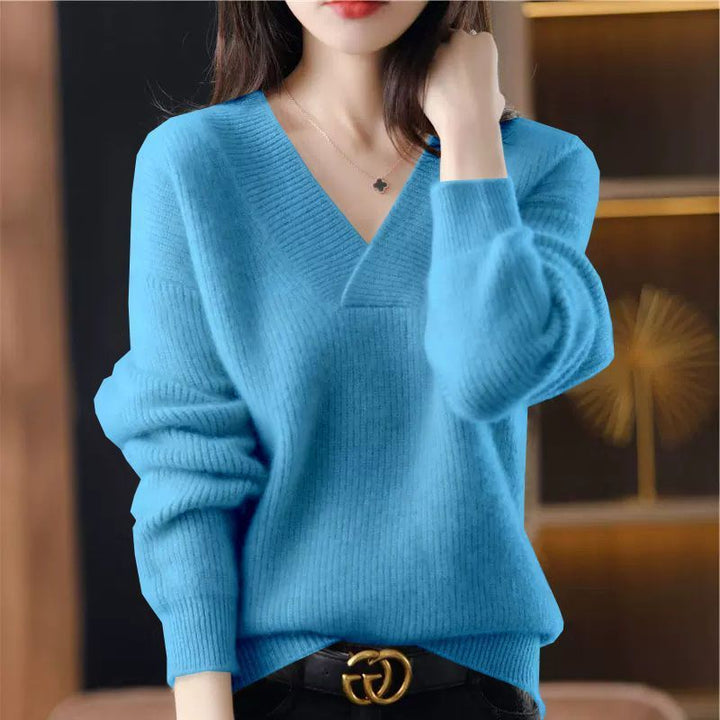 Vêtement femme essentiel: pull col V décontracté, alliant élégance et chaleur pour l'automne-hiver.
