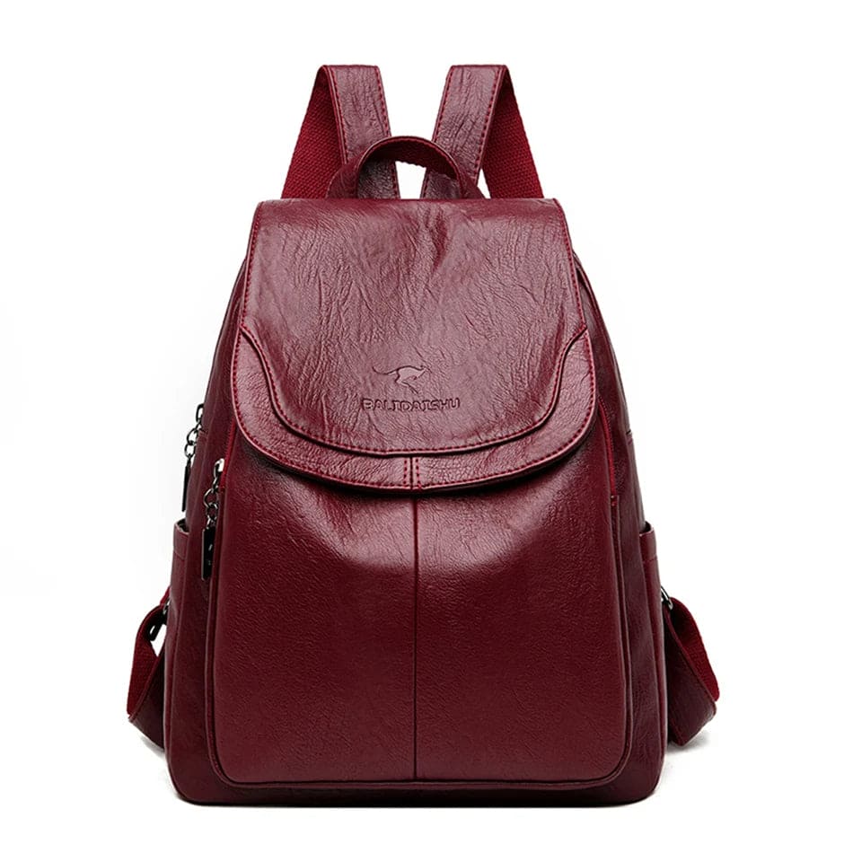 Bretelles ajustables du sac à dos femme en cuir vegan, assurant confort et style au quotidien.