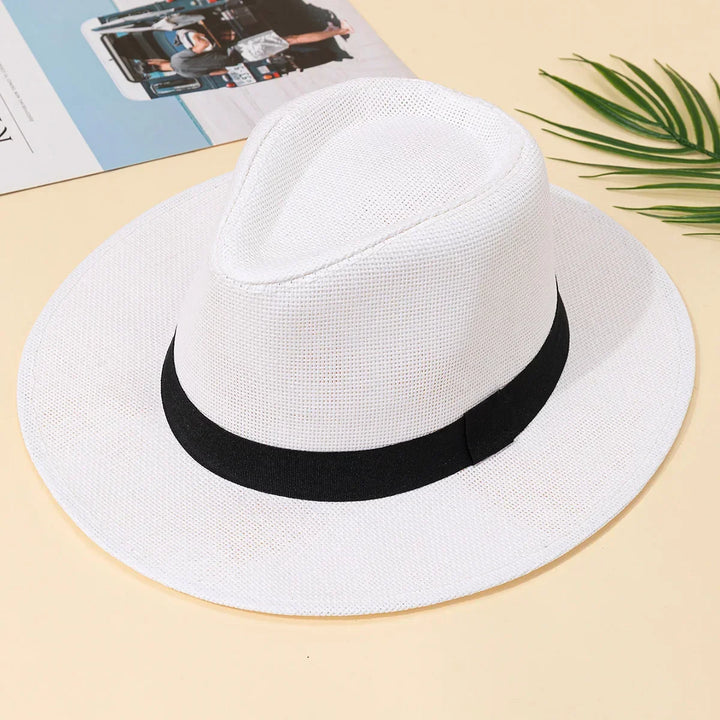 Chapeau de paille unisexe élégant pour la plage et l'été. Protection solaire chic pour hommes et femmes.