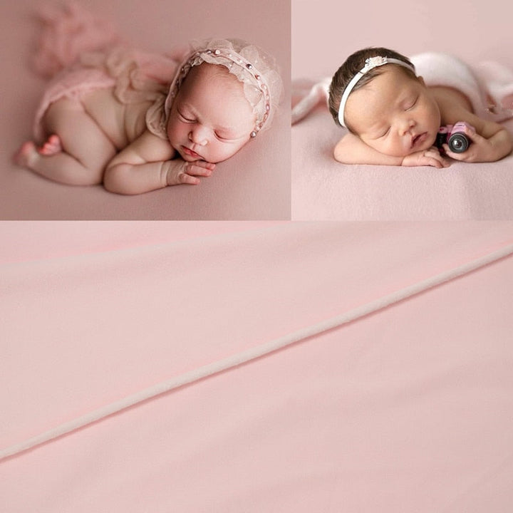 Sublimez vos photos de bébés avec notre ensemble mousseline et toile de fond.