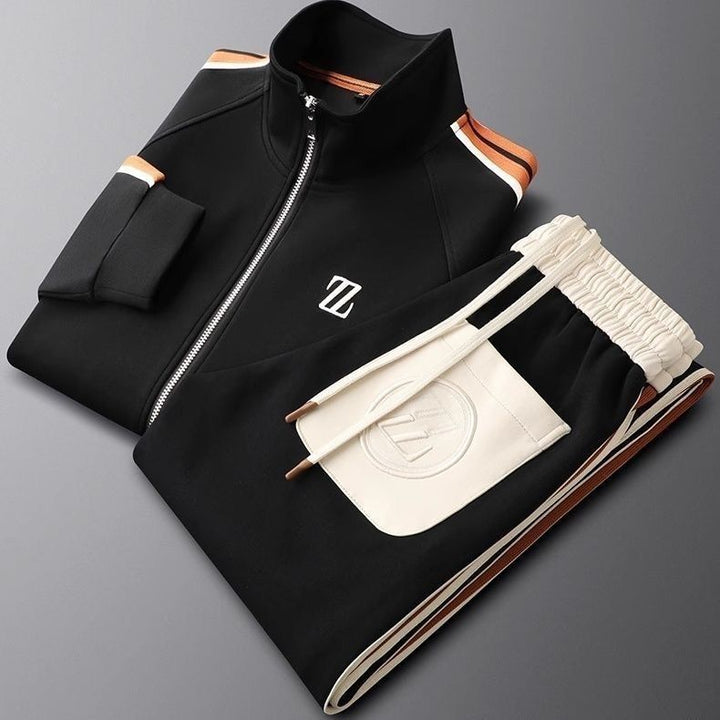 Veste zippée en coton pour homme, de l'ensemble jogging. Parfaite pour un look sport ou une tenue décontractée confortable.