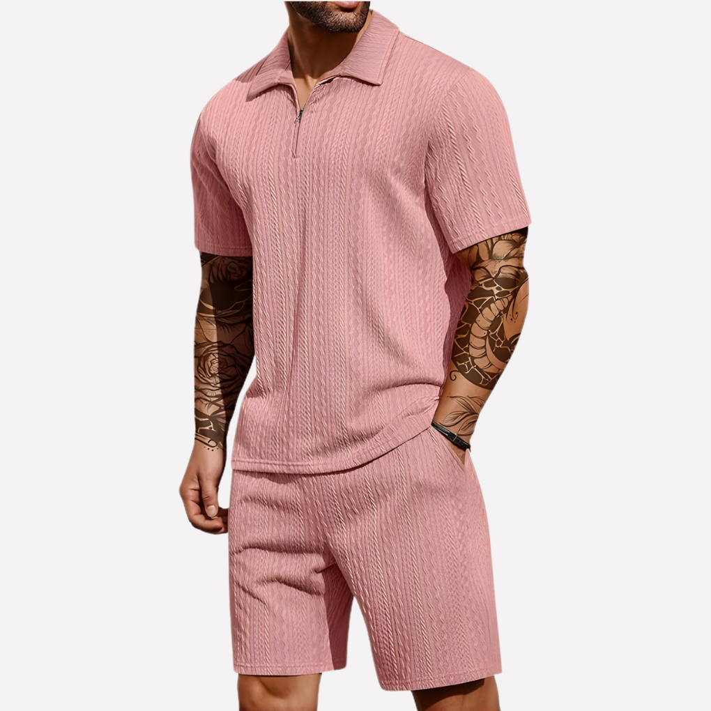 Polo homme texturé 1/4 zip et short assorti, ensemble estival moderne et respirant pour la mode masculine.
