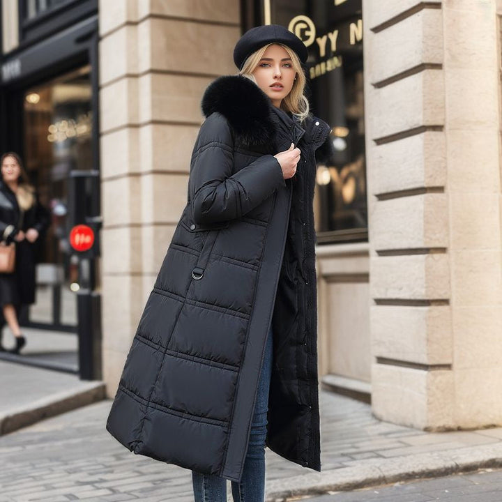 Doudoune parka matelassée femme, vêtement hiver chaud. Col fausse fourrure pour style élégant.