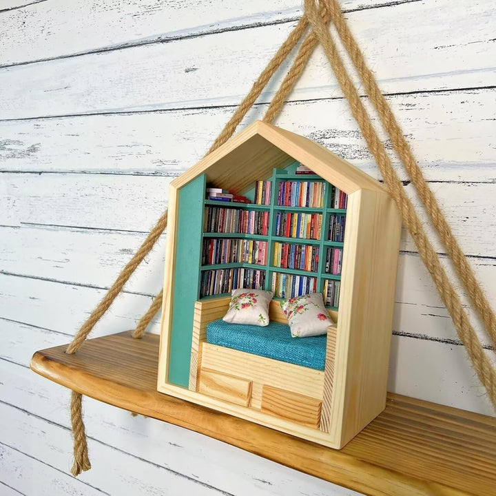 Figurine fait main SerenityNook, oasis de paix en bois, artisanat unique pour décoration bureau ou étagère.