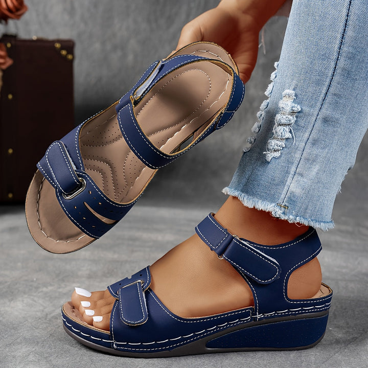 Sandales femme compensées antidérapantes, bout ouvert, confortables avec velcro pour l'été.